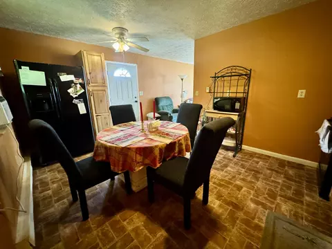 Dining - 809 Boone Pl, Morehead, KY 40351 photo 1 of 1