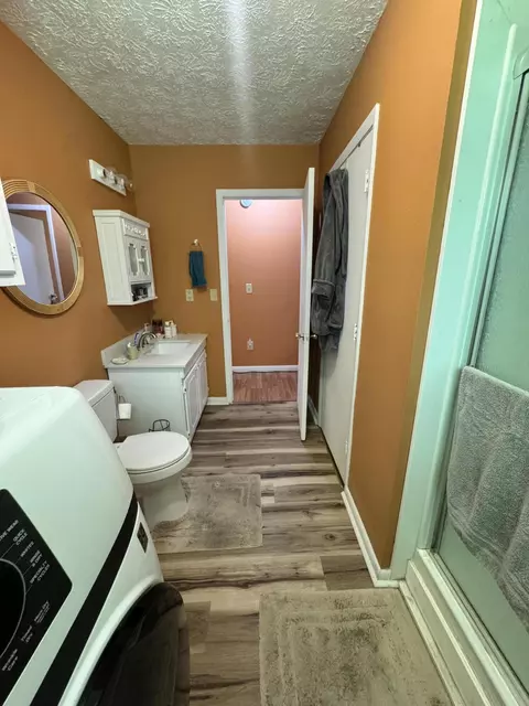 Bath - 809 Boone Pl, Morehead, KY 40351 photo 1 of 1