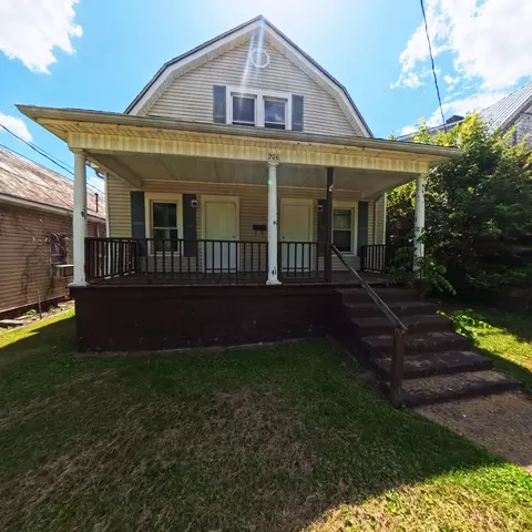 206 Kirkland Ave, Irvine, KY 40336