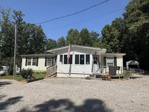 266 Carmel Ln, Albany, KY 42602