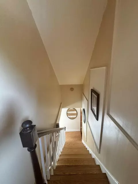 Entry Way - 736 E Lakeshore Dr, Burnside, KY 42519 photo 5 of 9