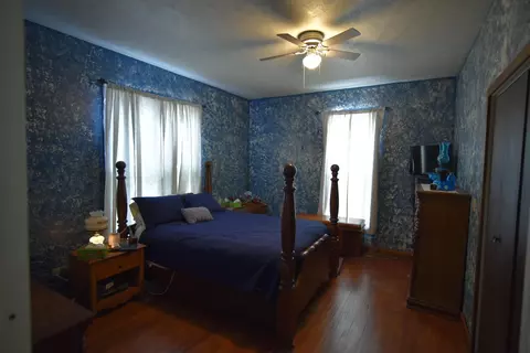 Bedroom - 736 E Lakeshore Dr, Burnside, KY 42519 photo 1 of 6