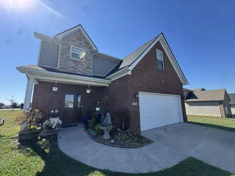 617 Fairfax Ln, Richmond, KY 40475