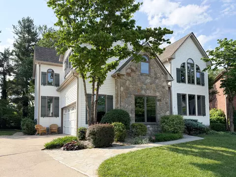 761 Winter Hill Ln, Lexington, KY 40509