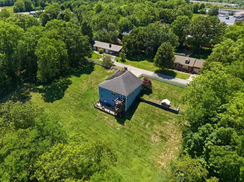 View/Area - 108 Bartlett Ct, Berea, KY 40403 photo 3 of 4