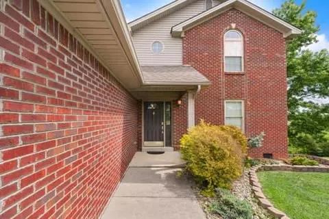 Exterior - 148 Saddlebrook Cir, Berea, KY 40403 photo 6 of 15