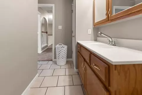 Entry Way - 148 Saddlebrook Cir, Berea, KY 40403 photo 7 of 8