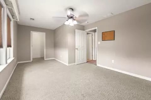 Bedroom - 148 Saddlebrook Cir, Berea, KY 40403 photo 9 of 14