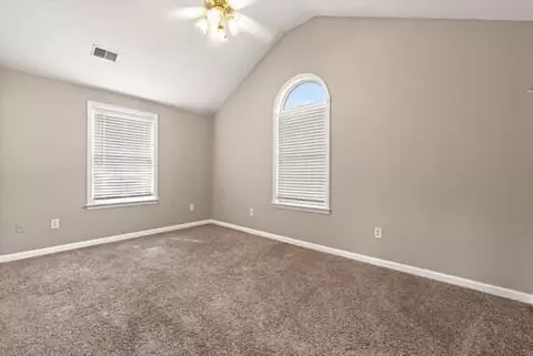 Bedroom - 148 Saddlebrook Cir, Berea, KY 40403 photo 1 of 14