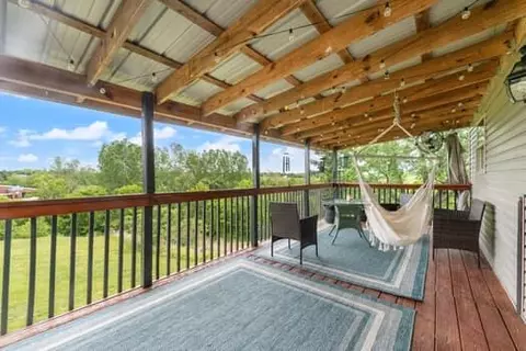 Exterior - 148 Saddlebrook Cir, Berea, KY 40403 photo 9 of 15