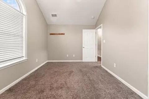 Bedroom - 148 Saddlebrook Cir, Berea, KY 40403 photo 4 of 14