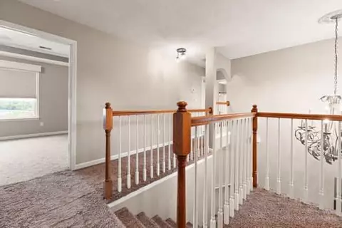 Entry Way - 148 Saddlebrook Cir, Berea, KY 40403 photo 6 of 8