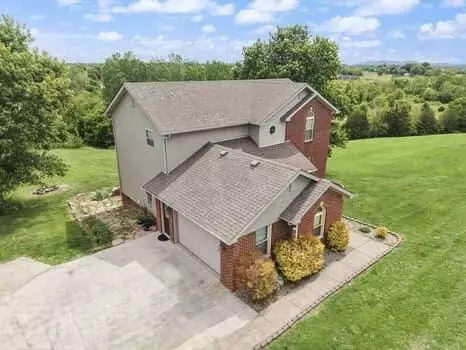 Exterior - 148 Saddlebrook Cir, Berea, KY 40403 photo 4 of 15