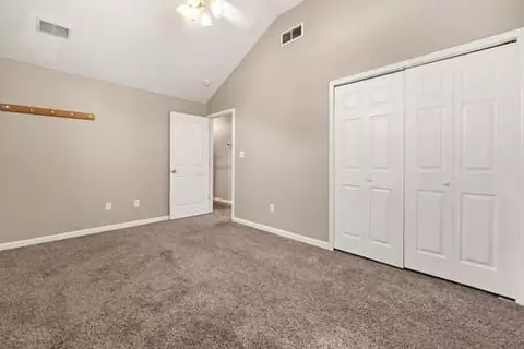 Bedroom - 148 Saddlebrook Cir, Berea, KY 40403 photo 3 of 14