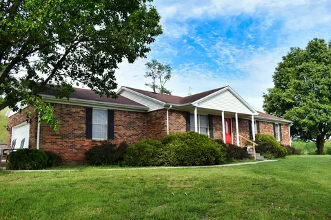 287 Logan Lick Rd, Winchester, KY 40391