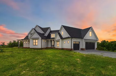 7511 John Sims Hwy, Crab Orchard, KY 40419
