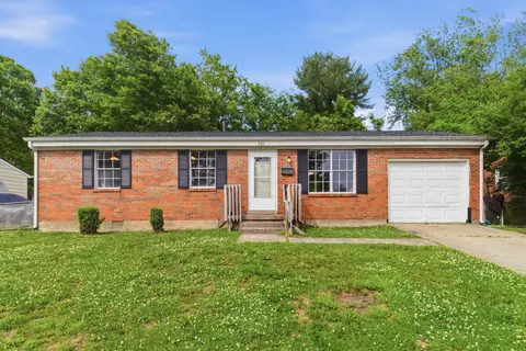 241 Hickory Dr, Frankfort, KY 40601