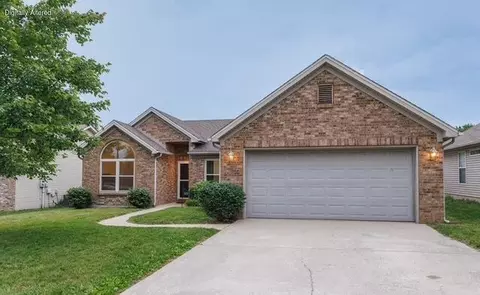 3021 Town Branch Rd, Lexington, KY 40511