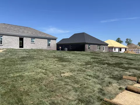 330 Cinchpost Cir, London, KY 40744
