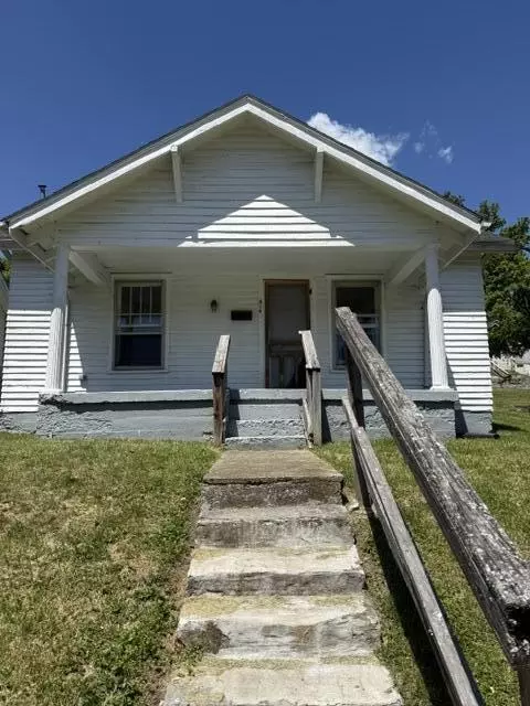 814 Holmes St, Frankfort, KY 40601