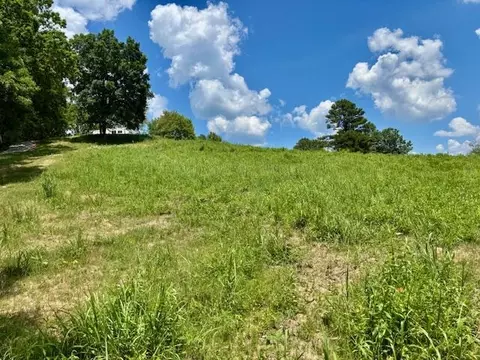 1677 Jackson County High School Rd, Mckee, KY 40447