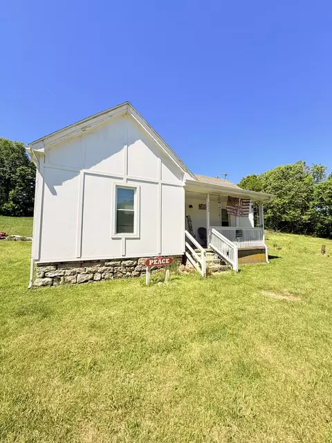 3050 Cane Ridge Rd, Paris, KY 40361