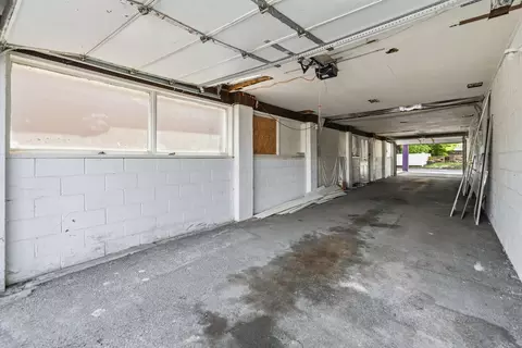 Exterior - 404 Ford St, Corbin, KY 40701 photo 8 of 9