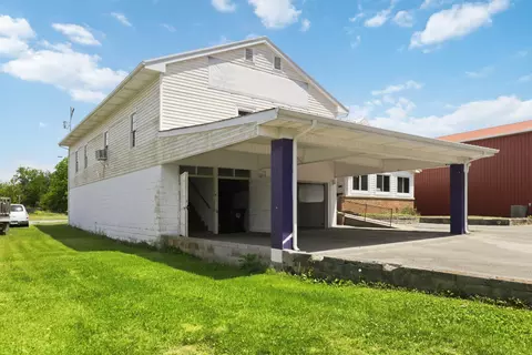 Exterior - 404 Ford St, Corbin, KY 40701 photo 5 of 9