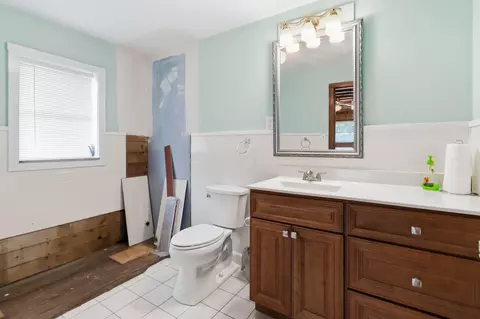 Bath - 404 Ford St, Corbin, KY 40701 photo 2 of 2
