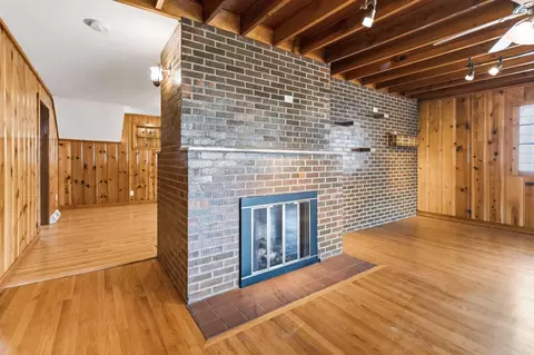 Living - 404 Ford St, Corbin, KY 40701 photo 2 of 11