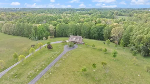 556 Murphy Ln, Jamestown, KY 42629