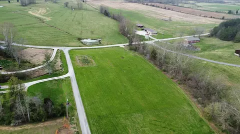 2786 N Bend Rd, Stanton, KY 40380