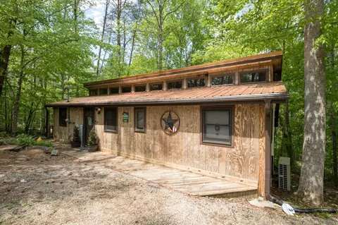 Exterior - 2040 Echo Point Rd, Bronston, KY 42518 photo 11 of 32