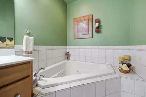 Bath - 106 Bethpage Path, Georgetown, KY 40324 photo 3 of 7