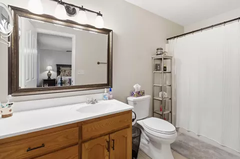 Bath - 604 John St, Corbin, KY 40701 photo 2 of 2