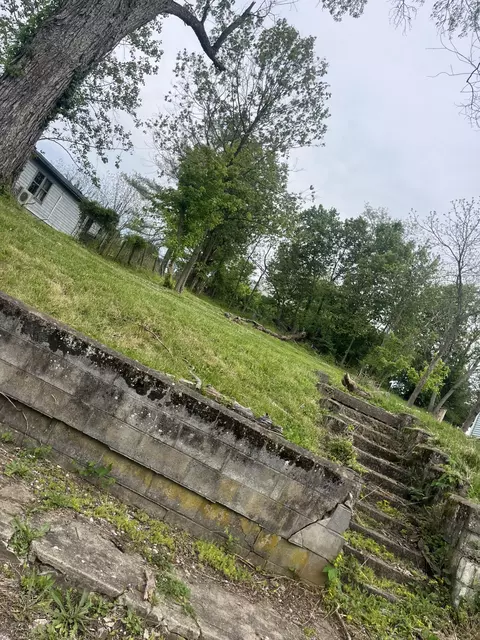 145 Vine St, Sadieville, KY 40370