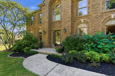 4132 John Alden Ln, Lexington, KY 40504