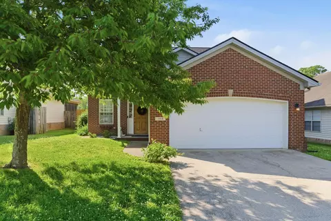 108 Back Stretch Dr, Georgetown, KY 40324