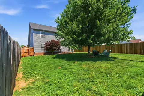 Exterior - 108 Back Stretch Dr, Georgetown, KY 40324 photo 5 of 7