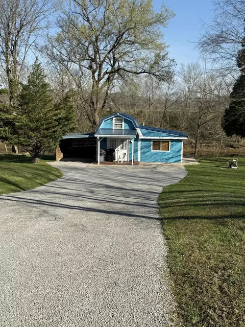532 Campbells Ferry Ln, Jamestown, KY 42629