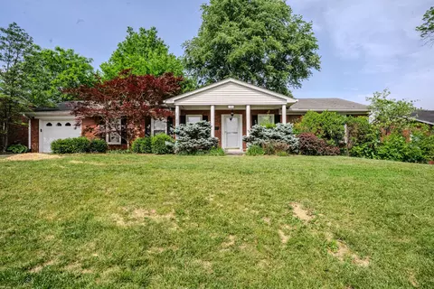104 Papago Trl, Frankfort, KY 40601