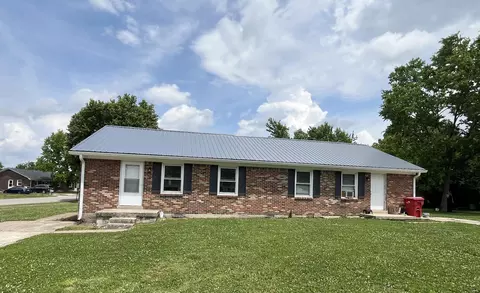 200 Longview Dr, Nicholasville, KY 40356