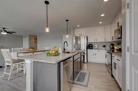Kitchen - 207 Pleasant View Dr, Georgetown, KY 40324 photo 3 of 3
