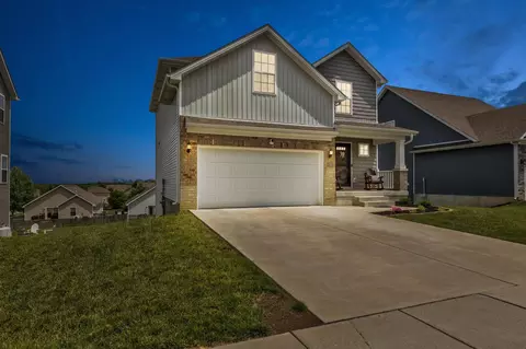 Exterior - 207 Pleasant View Dr, Georgetown, KY 40324 photo 3 of 12