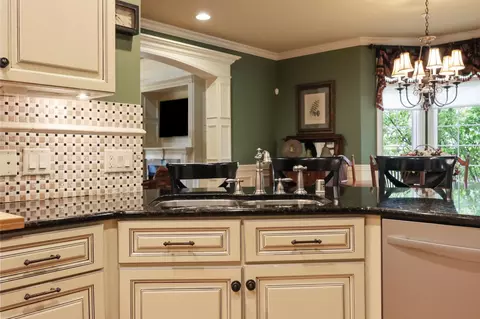 Kitchen - 110 Bethpage Path, Georgetown, KY 40324 photo 4 of 5