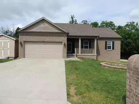 109 Hackberry Ct, Frankfort, KY 40601