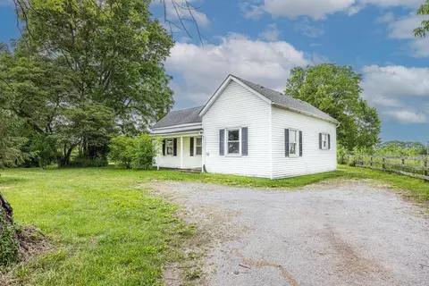 1371 Clintonville Rd, Paris, KY 40361