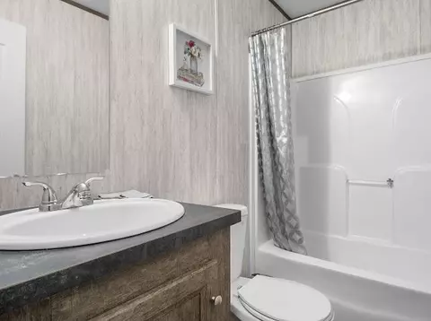 Bath - 536 Stone Gate Dr, Burnside, KY 42519 photo 1 of 3