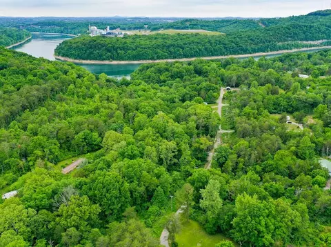 View/Area - 536 Stone Gate Dr, Burnside, KY 42519 photo 14 of 16