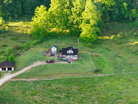 View/Area - 139 Burcham Fork Rd, Jackson, KY 41339 photo 1 of 18
